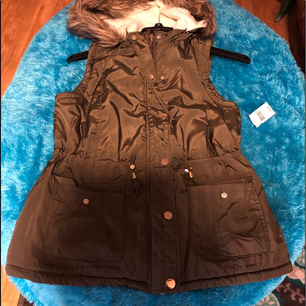 Hooded Vest